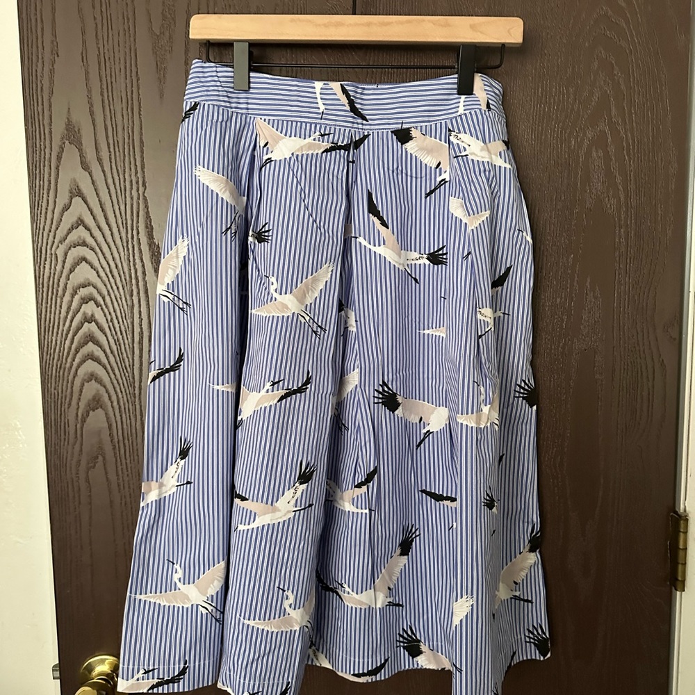 Never worn, Who What Wear crane skirt, size 4